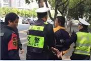 深圳数十名快递员被拘留,谁的错？